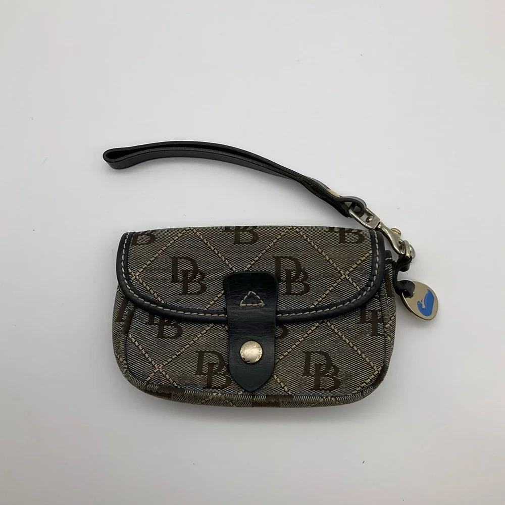 DOONEY AND BOURKE WRISTLET‎ POUCH